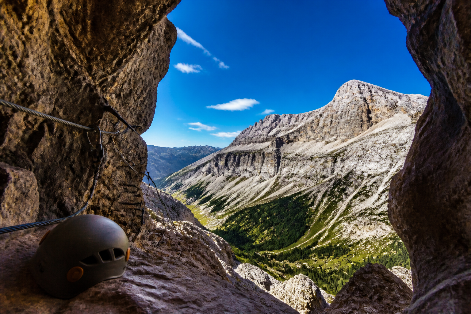 Explore la Via Souterrata du Dévoluy : Aventure souterraine unique
