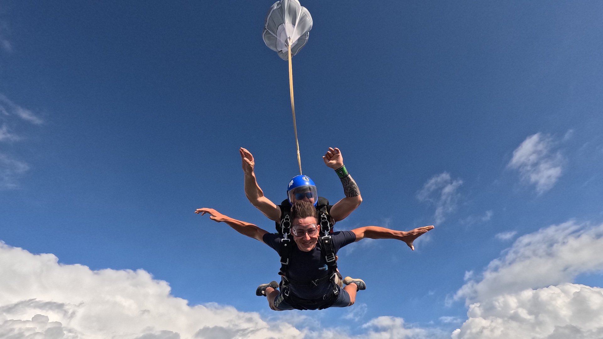 Saut en Parachute Tandem week-end - Action & Sport