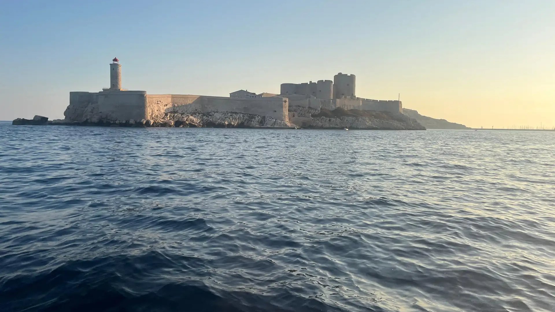 Balade et baignade privée îles du Frioul 3 heures - Photo 2