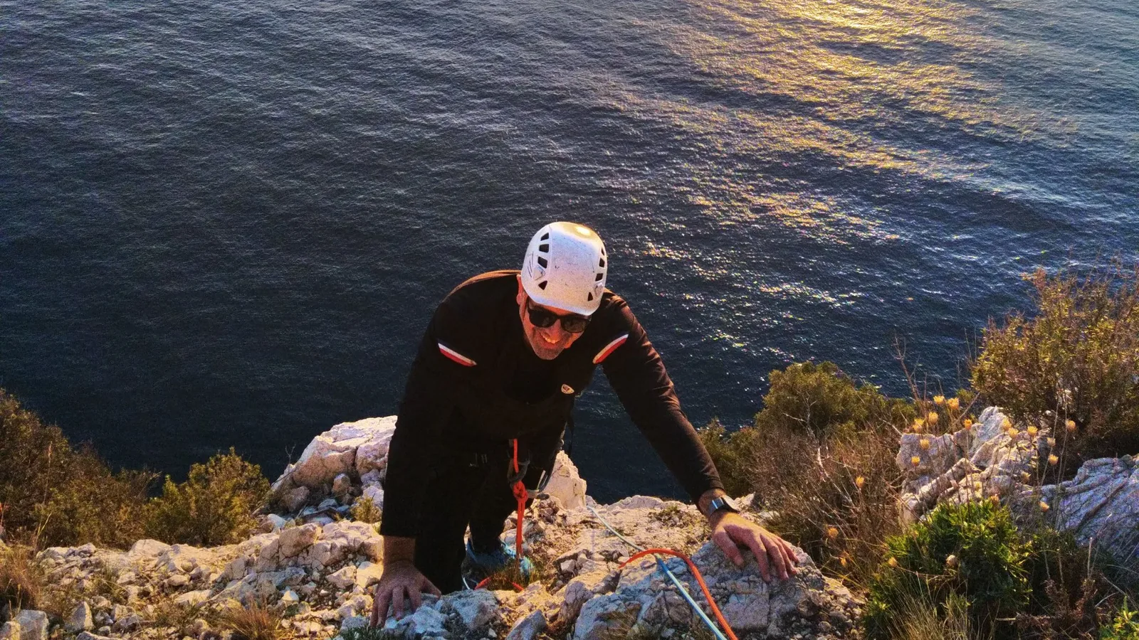 Grande Voie d'Escalade 1/2 Journée dans les Calanques